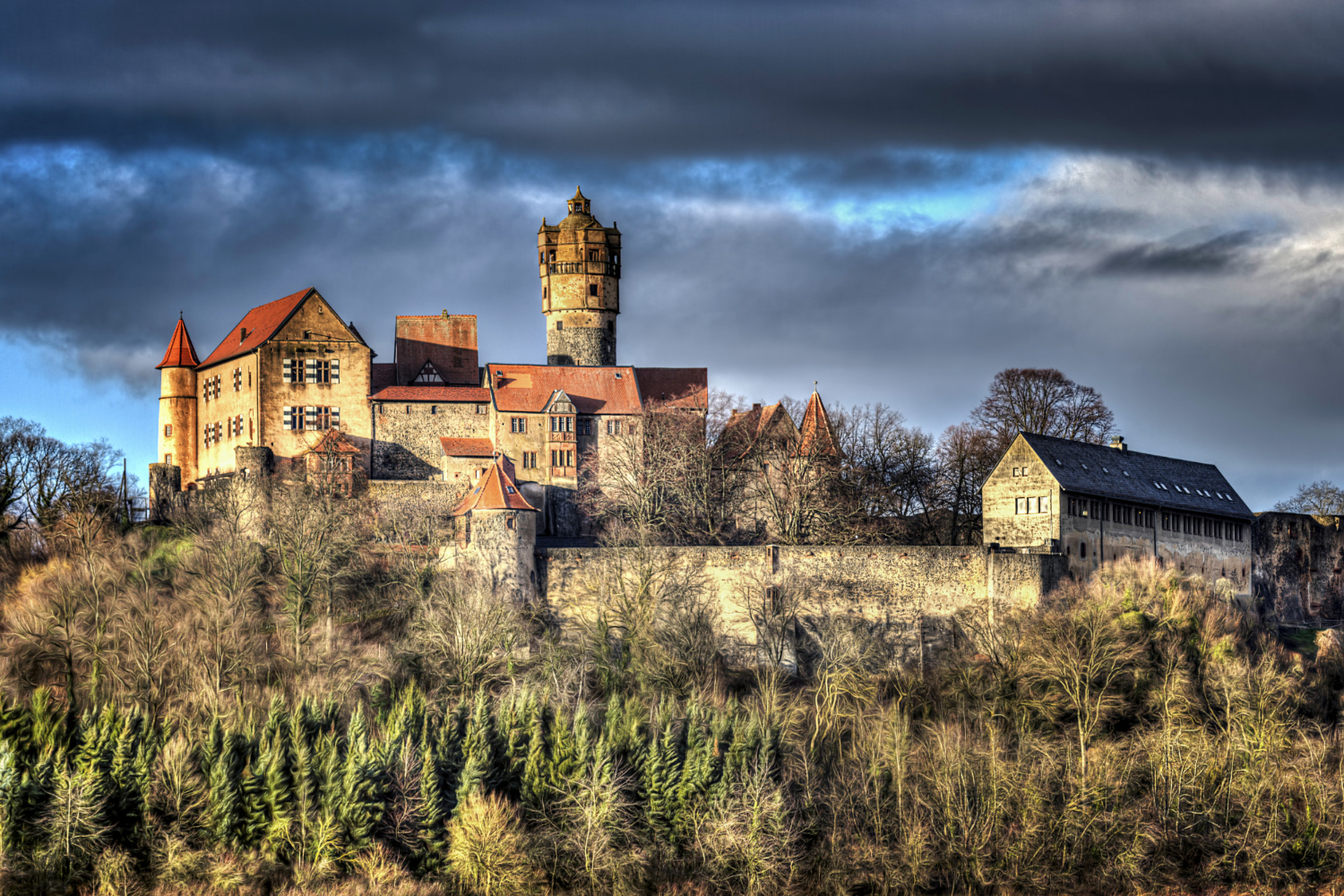 Zamek Moszna: Miejsce pełne legend i piękna
